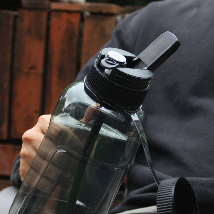 ZMOKIE Water bottle bong | Jupiter Grass