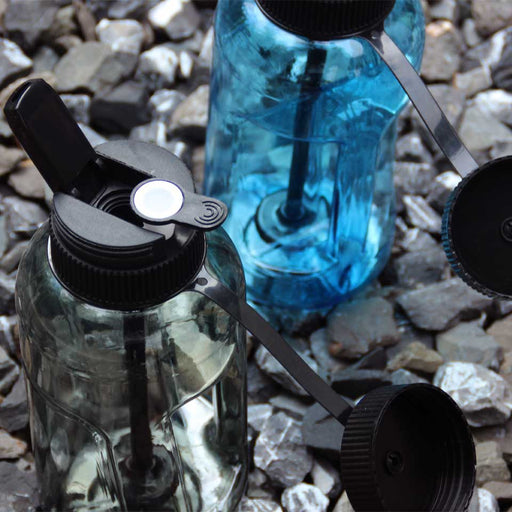 ZMOKIE Water bottle bong | Jupiter Grass