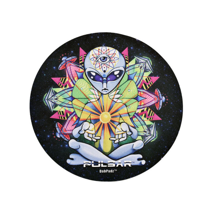Dabpadz 5" Round Fabric Top 1/4" Thick - Psychedelic Alien | Jupiter Grass